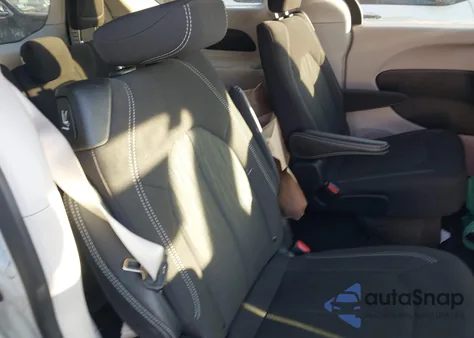 2024 Chrysler Voyager Lx z USA, uszkodzony, nr VIN 2C4RC1CG2RR146836